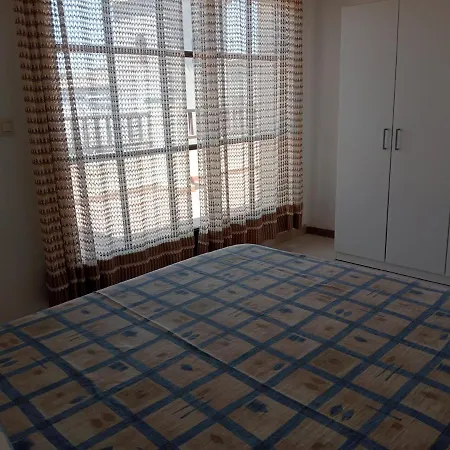 Penthouse Ducat De Lescala Hutg
