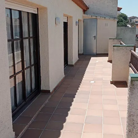 Penthouse Ducat De Lescala Hutg *