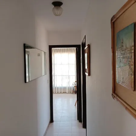 Penthouse Ducat De Lescala Hutg Apartment